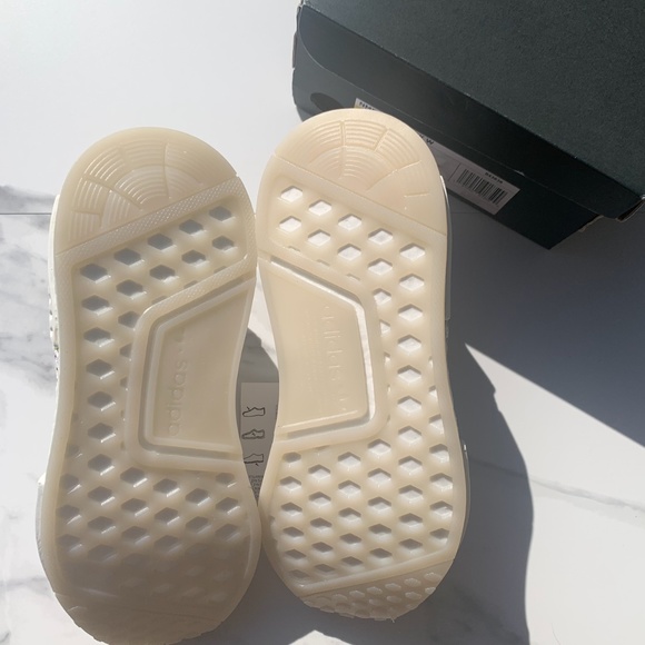 adidas | NMD R1 STLT Primeknit W6.5 - Picture 6 of 9